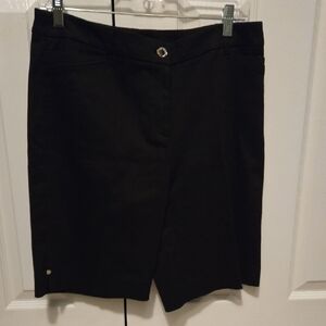Anne Klein Black Shorts Size 6